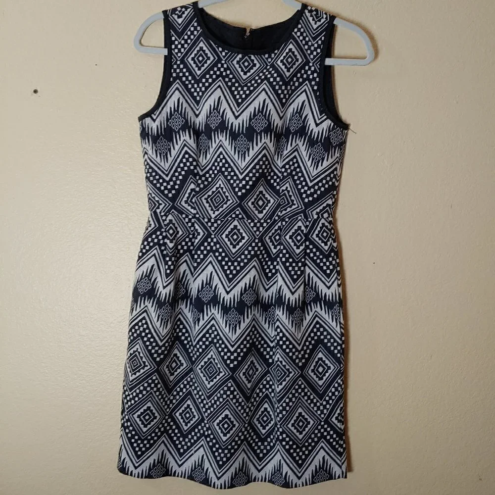 J. Crew Black & White Ikat Lined Pencil Sheath Dress Women' size 2 NEW